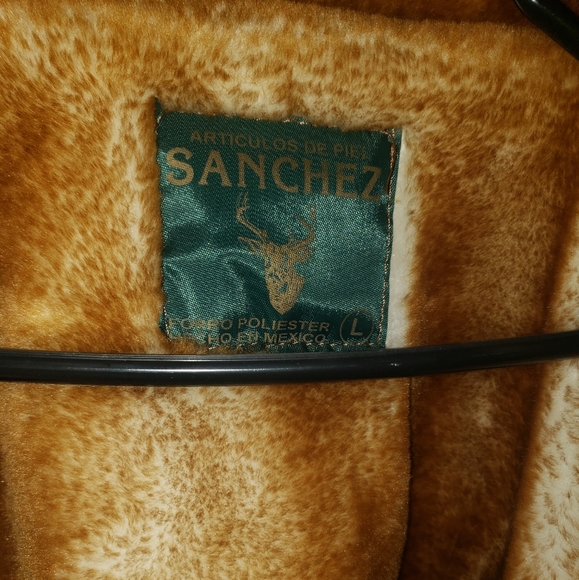 Coat - Picture 2 of 4